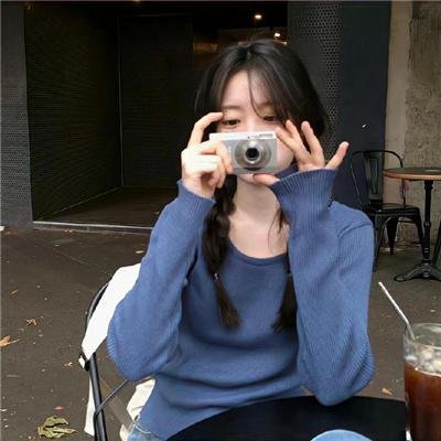 三颗星彩色冒险 海报